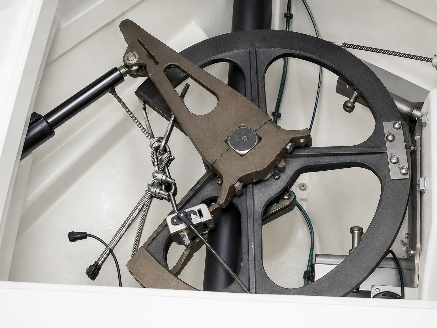 Raymarine Type 1 Linear Drive 12 V - Image 11